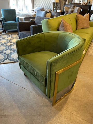 Green & Gold 2781 Premier Metal Leg Barrel Chair --- Floor Sample ---
